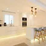 Gran Apartamento En El Centro Historico Con Parking Gratuito 4 Por Keywise Малага
