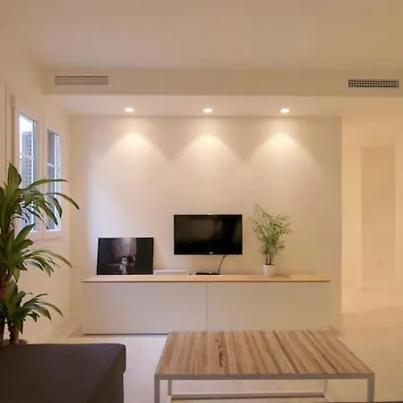 Gran Apartamento En El Centro Historico Con Parking Gratuito 4 Por Keywise Appartamento *